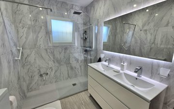 Property slide 22