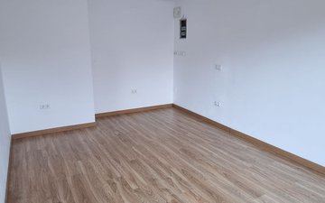 Property slide 14