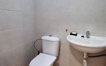 Property slide 16