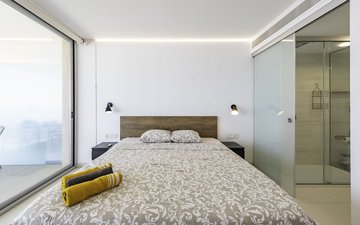 Property slide 21