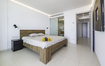 Property slide 22