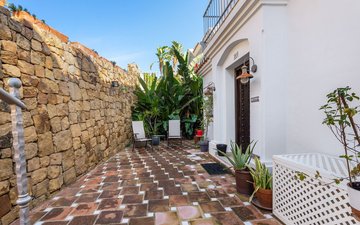 Property slide 16