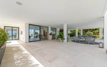 Property slide 10