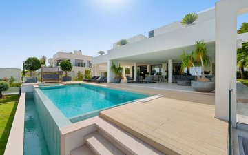 Property slide 18