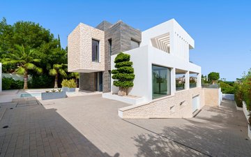 Property slide 19
