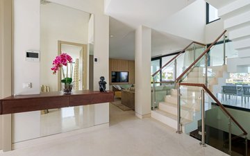 Property slide 21