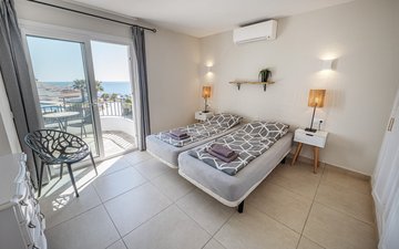 Property slide 14