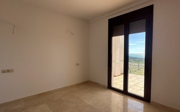 Property slide 32