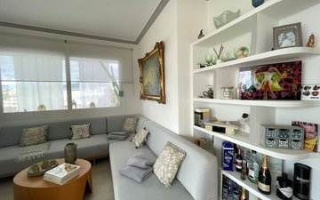 Property slide 14