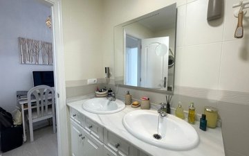 Property slide 24