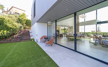 Property slide 42