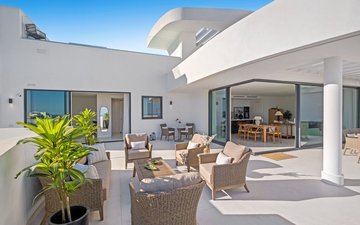 Property slide 18