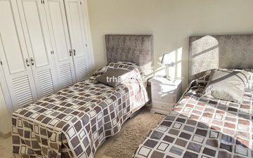 Property slide 10
