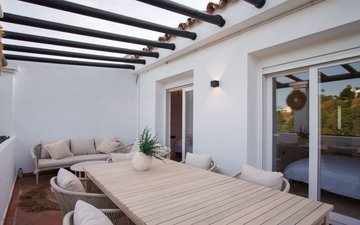 Property slide 18