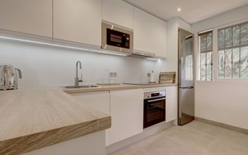 Property slide 10