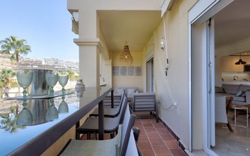 Property slide 18