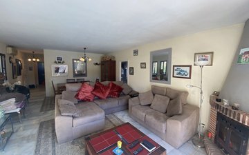 Property slide 21