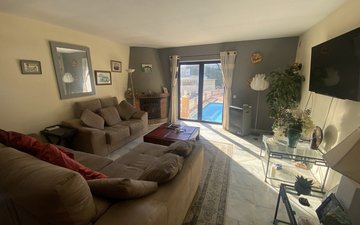 Property slide 22