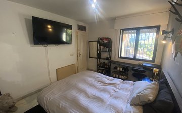 Property slide 30