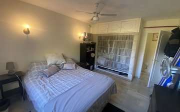 Property slide 32
