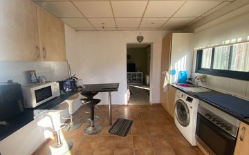 Property slide 40