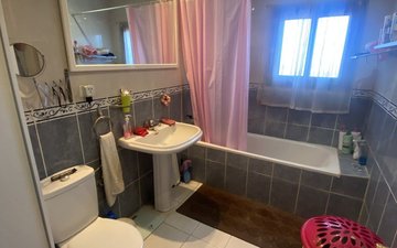 Property slide 44