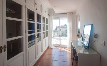 Property slide 25