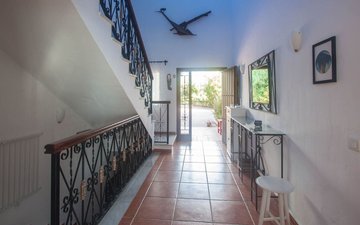 Property slide 32