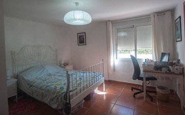 Property slide 36
