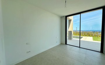 Property slide 20