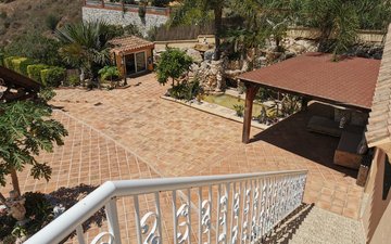 Property slide 25