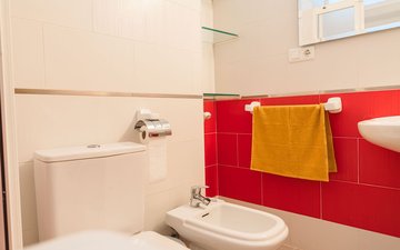 Property slide 32