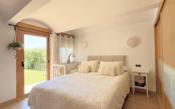 Property slide 21