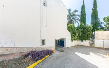 Property slide 33