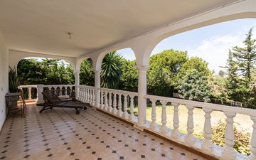 Property slide 6
