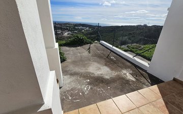 Property slide 25