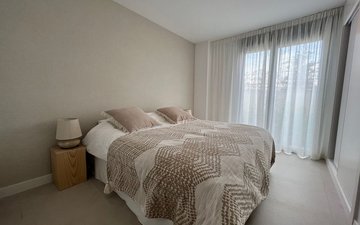 Property slide 22