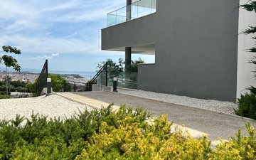 Property slide 40