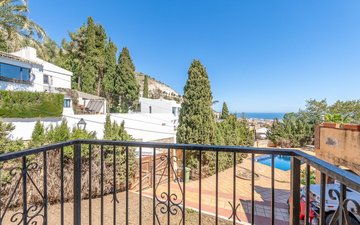 Property slide 22