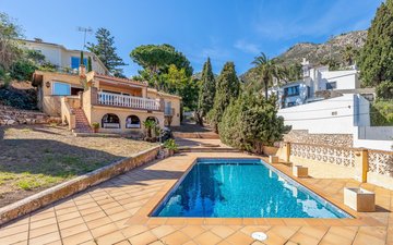 Property slide 29