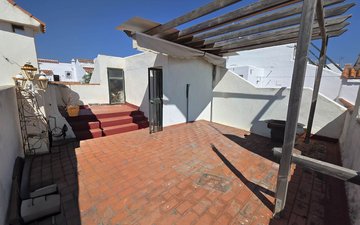 Property slide 10