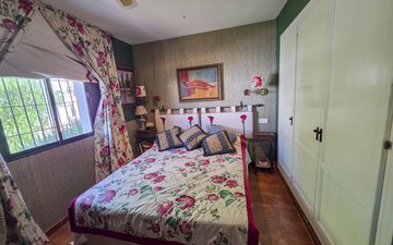 Property slide 24