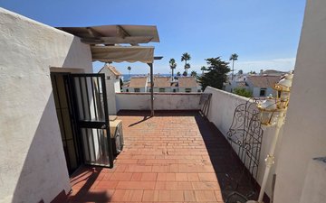 Property slide 32
