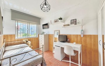 Property slide 16