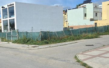 Property slide 23