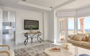 Property slide 10