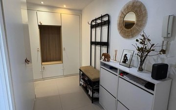 Property slide 16