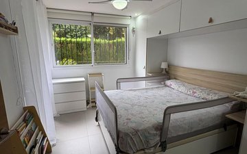 Property slide 18