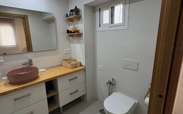 Property slide 21