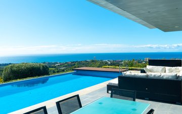 Property slide 42